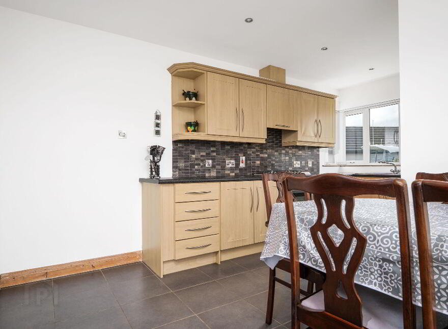 11 Magheraboy Walk, Portrush, BT56 8FZ
