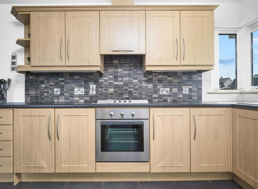 11 Magheraboy Walk, Portrush, BT56 8FZ