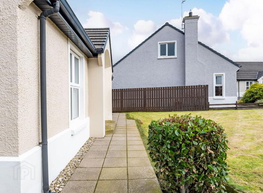 11 Magheraboy Walk, Portrush, BT56 8FZ
