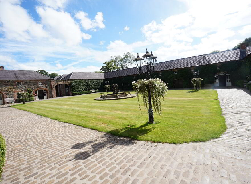 Drumnabreeze Courtyard, 62a Drumnabreeze Road, Magheralin, BT66 7NT