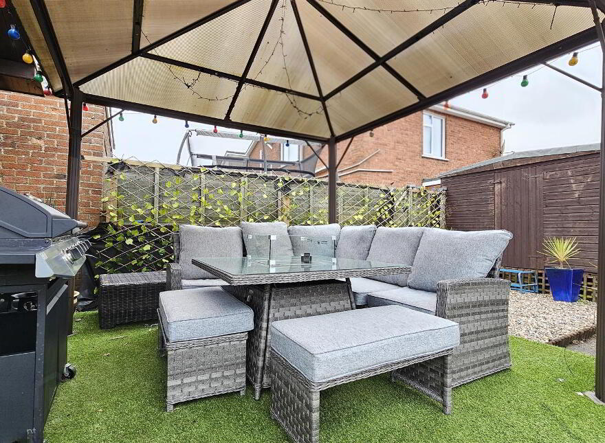 57 Milebush Park, Carrickfergus, BT38 7QR