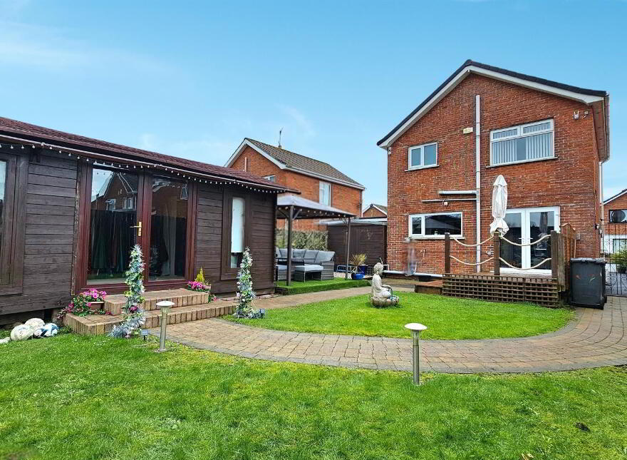 57 Milebush Park, Carrickfergus, BT38 7QR