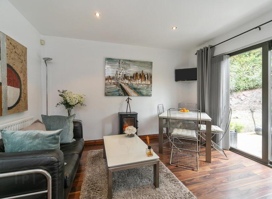 2 Culcavy Bridge, Hillsborough, BT26 6RY