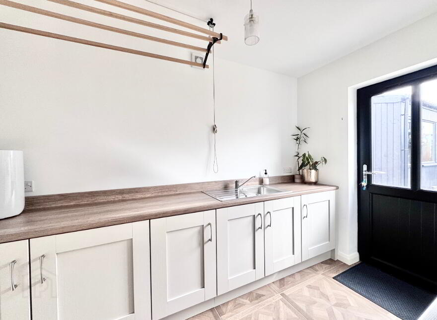 34 Lower Retreat, Killyclogher, Omagh, BT79 0FN