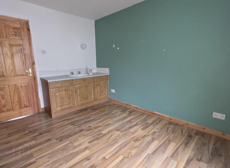 122 Raceview, Muckamore, Antrim, BT41 4QB