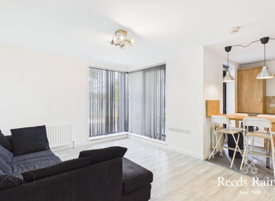 Apartment 1 Mossvale House 27 Short Strand, Belfas, Belfast, BT5 4AS