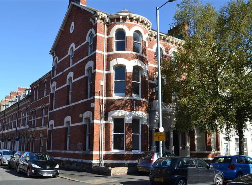 Consultation Rooms & Office Suites Available, 94 University Street, Belfast, BT7 1HE