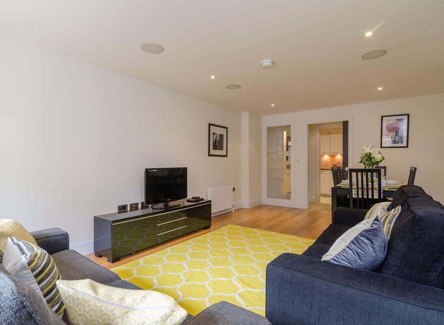 Apt 10 Custom House, Square, Ulster Street, Belfast, BT1 3ES