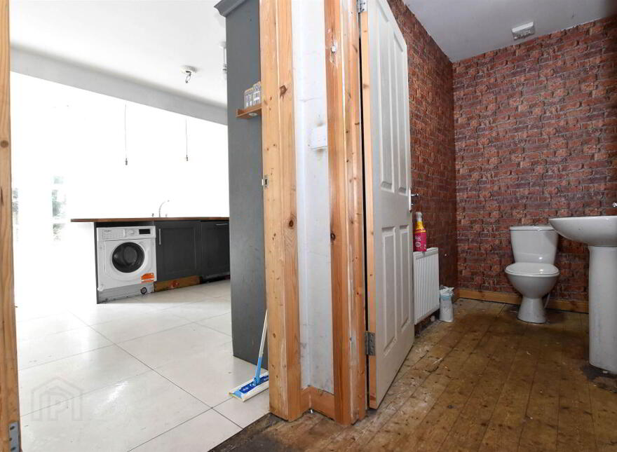 43 Lansdowne Gardens, Newtownards, BT23 4QW