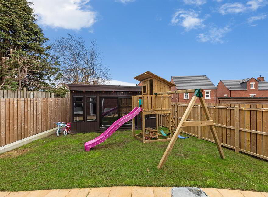 15 Prince Regent Avenue, Newtownards, BT23 7DA