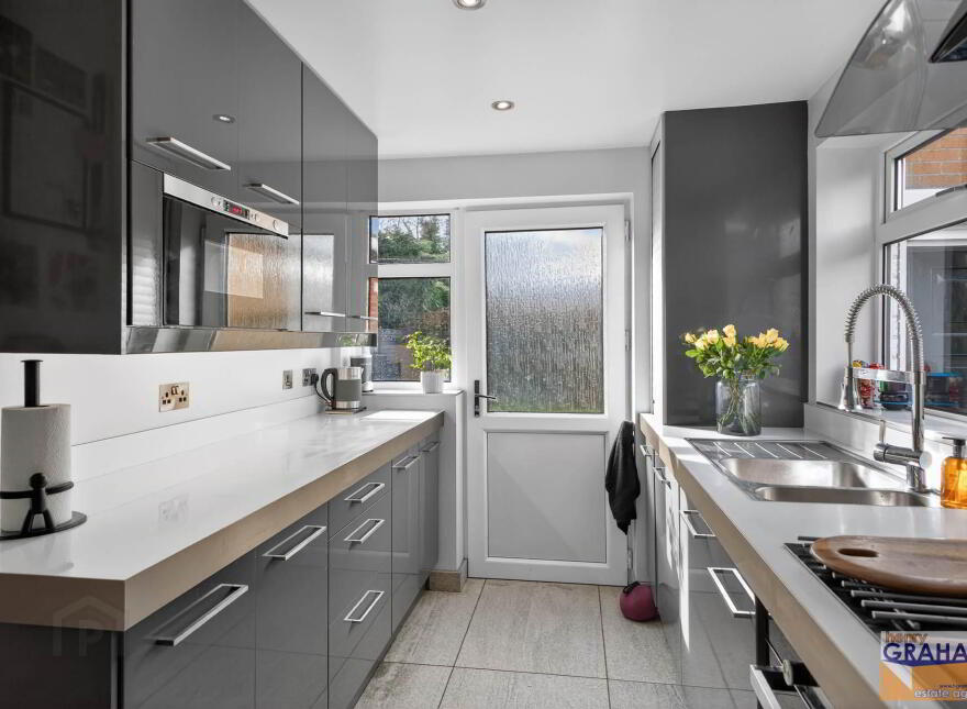 42 Fulmar Avenue, Lisburn, BT28 3HS