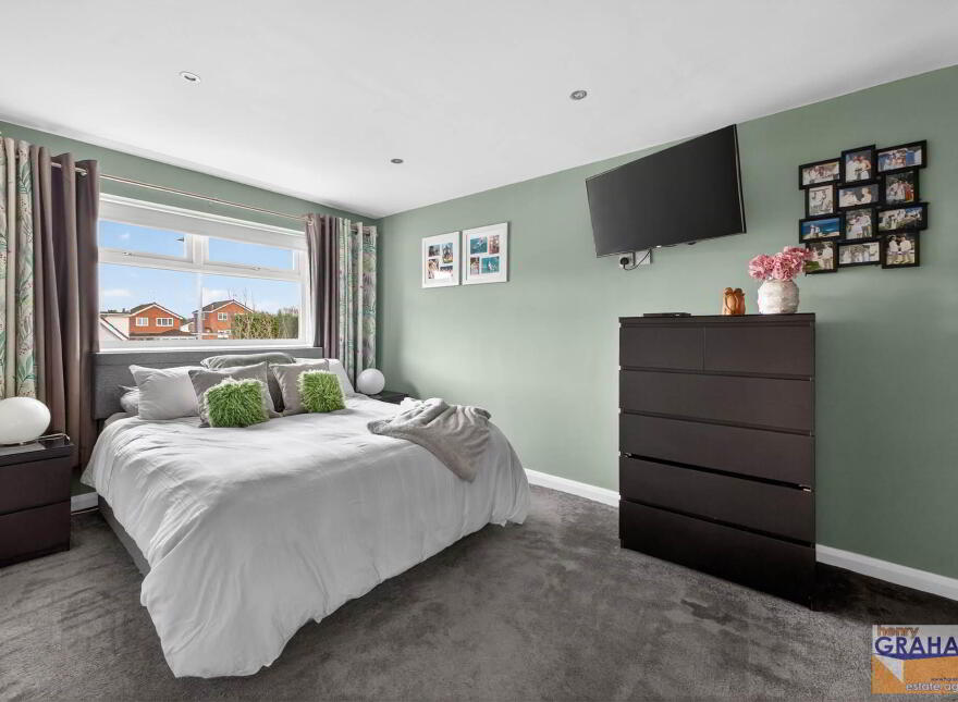 42 Fulmar Avenue, Lisburn, BT28 3HS