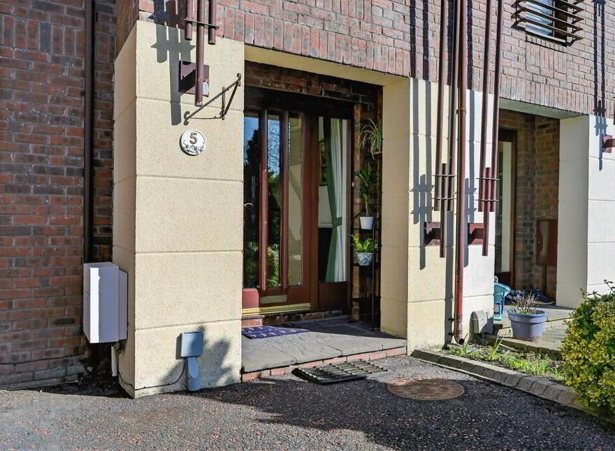 5 Laganvale Manor, Belfast, BT9 5BE