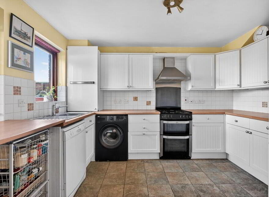 5 Laganvale Manor, Belfast, BT9 5BE
