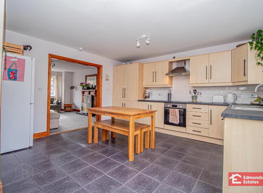 44 Andena Grange, Ballymena, BT43 5EU