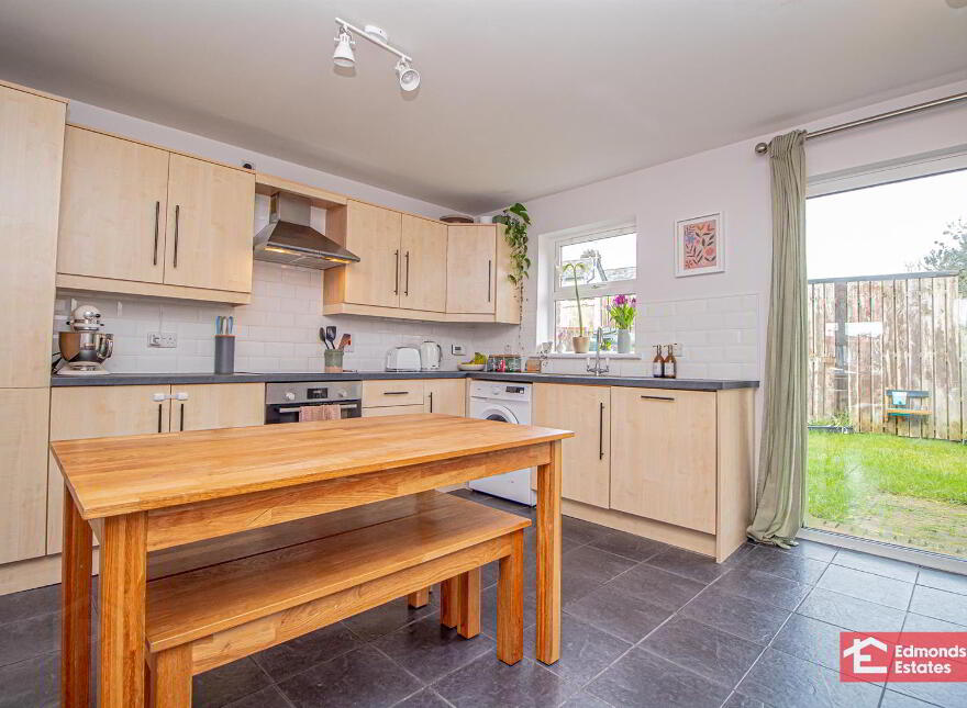 44 Andena Grange, Ballymena, BT43 5EU