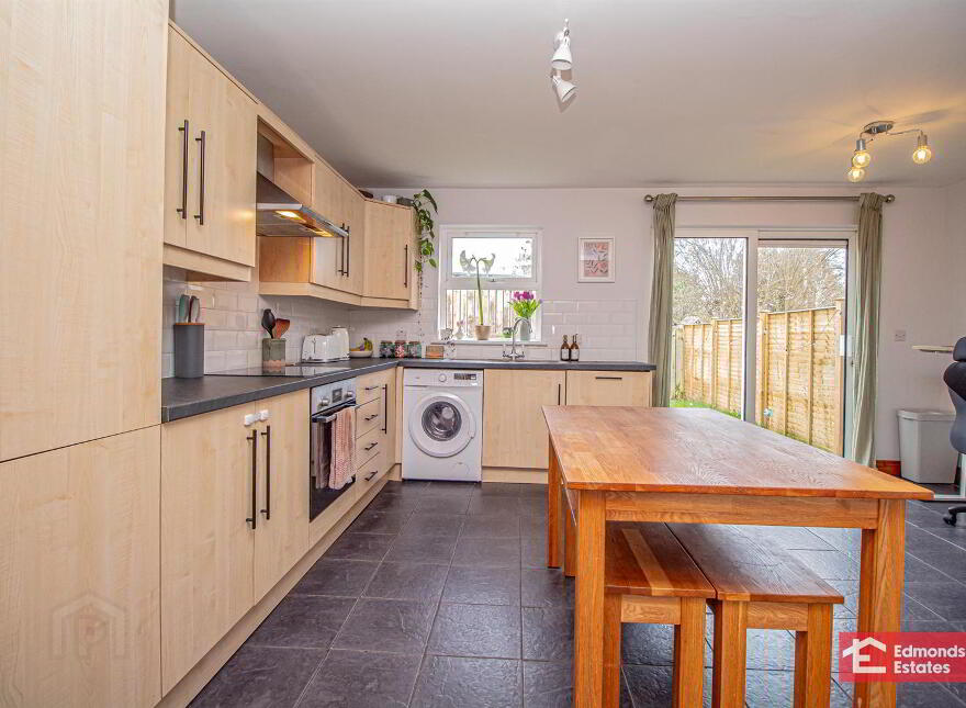 44 Andena Grange, Ballymena, BT43 5EU