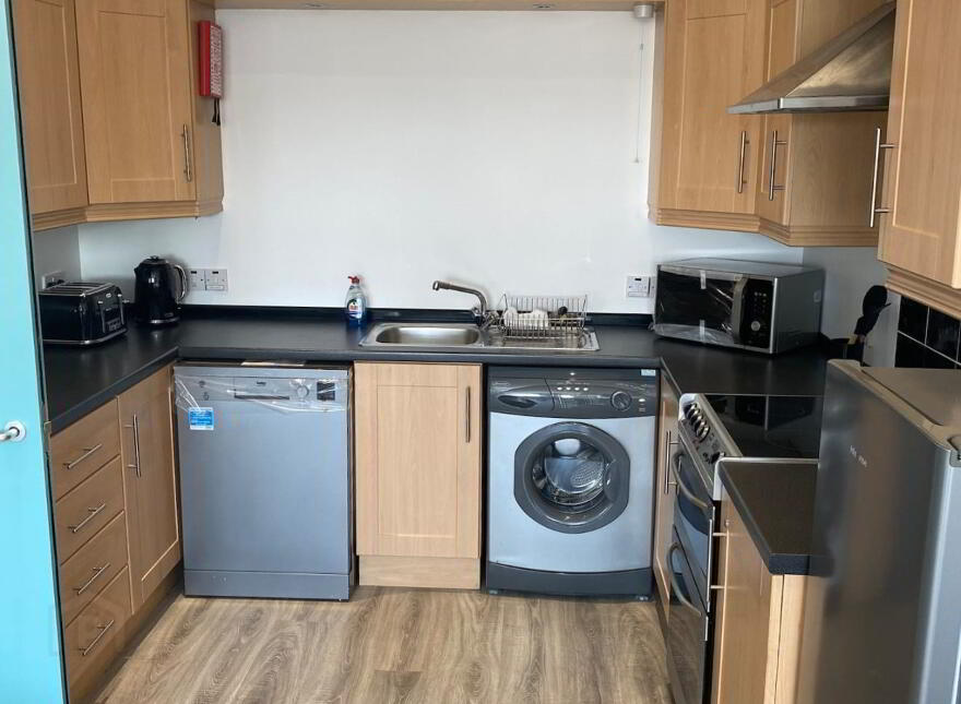 STUDENT LET 2026-27, 12 O'Hara Court, Portstewart, BT55 7TA