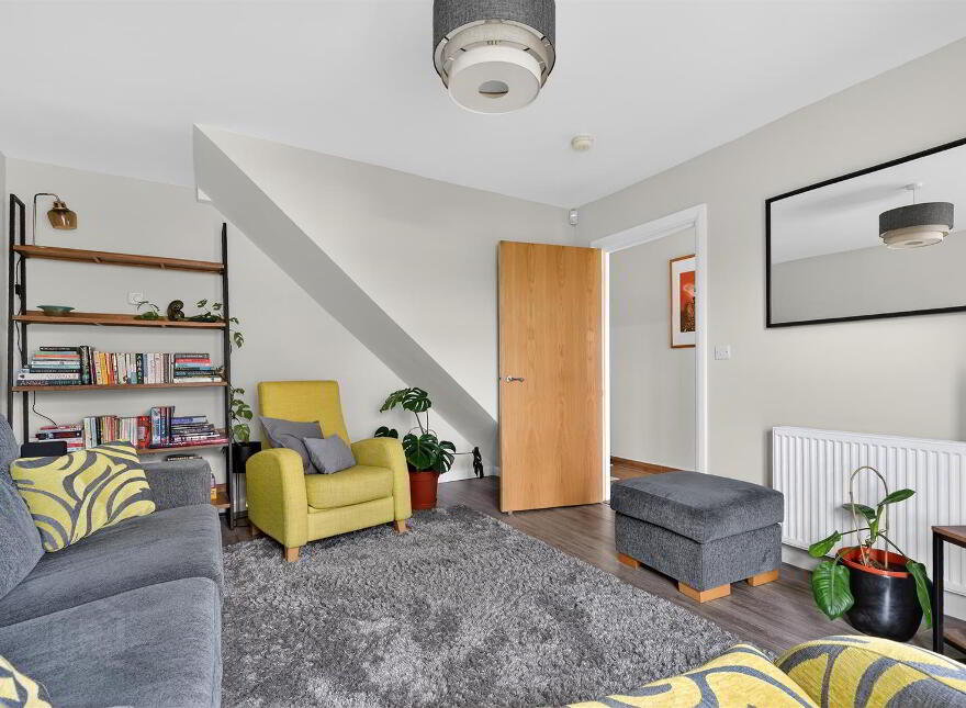 16 Eaton Court, Dunmurry, Belfast, BT17 9FT
