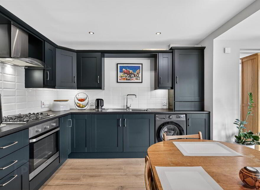 16 Eaton Court, Dunmurry, Belfast, BT17 9FT