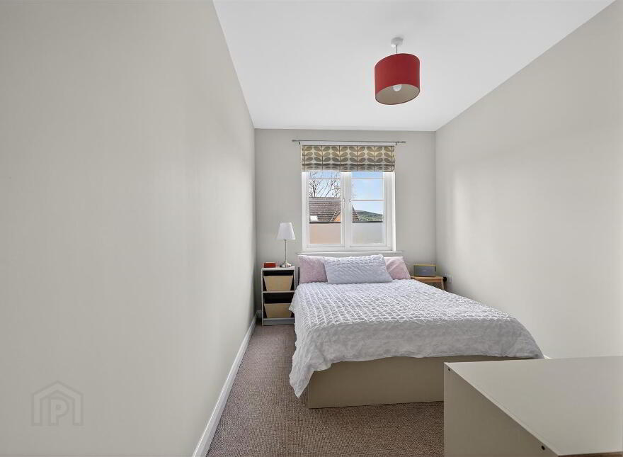 16 Eaton Court, Dunmurry, Belfast, BT17 9FT