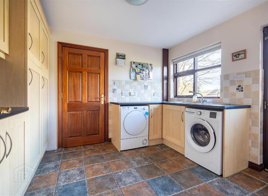 68B Rathmore Road, Dunadry, BT41 2HX