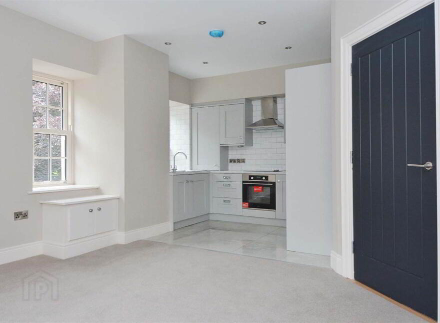 Rosevale House, 171r Moira Road, Lisburn, BT28 1RW