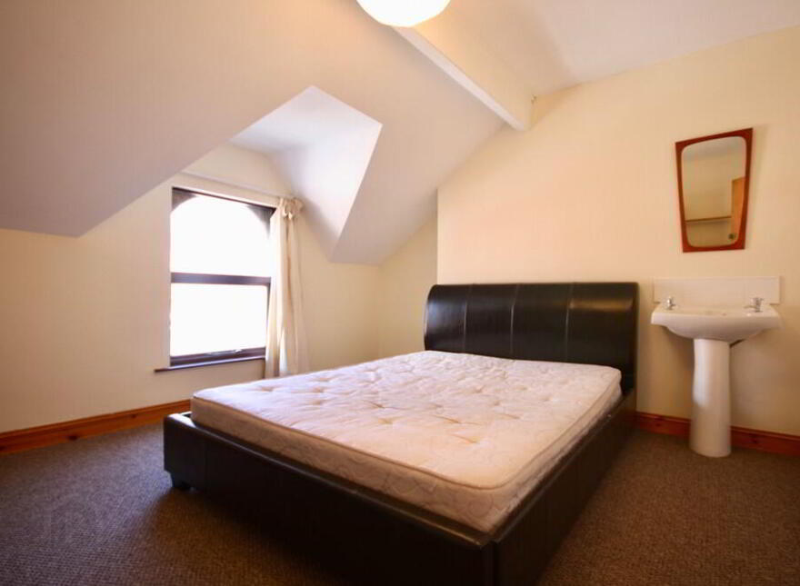 27 Elaine Street, Belfast, BT9 5AR