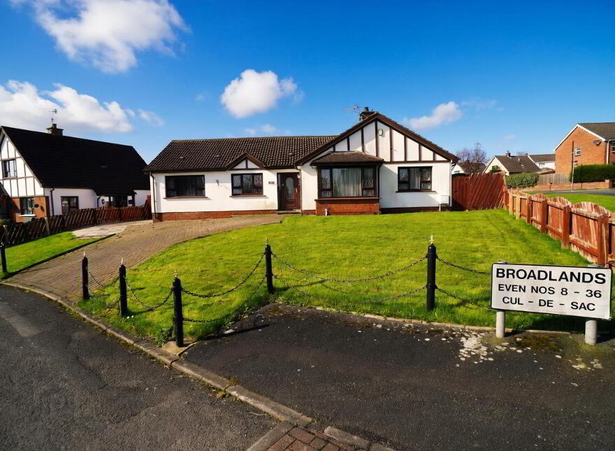 36 Broadlands, Carrickfergus, BT38 7BL