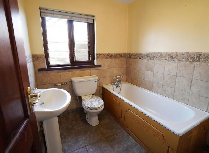 36 Broadlands, Carrickfergus, BT38 7BL