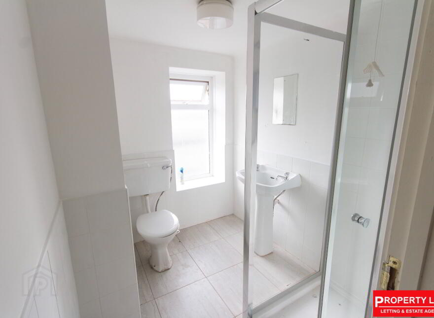 STUDENT ACCOMMODATION, 5 Fairman Place, Derry/Londonderry, BT48 7LD