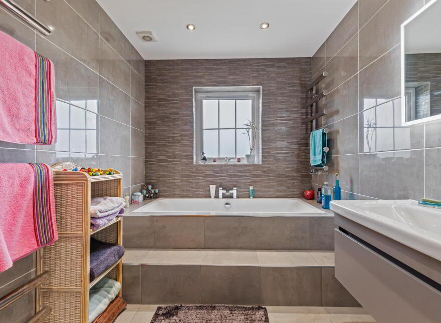 5 Rocklyn Lane, Donaghadee, BT21 0FL