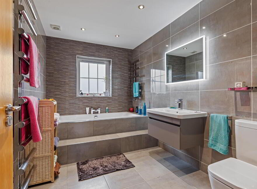 5 Rocklyn Lane, Donaghadee, BT21 0FL