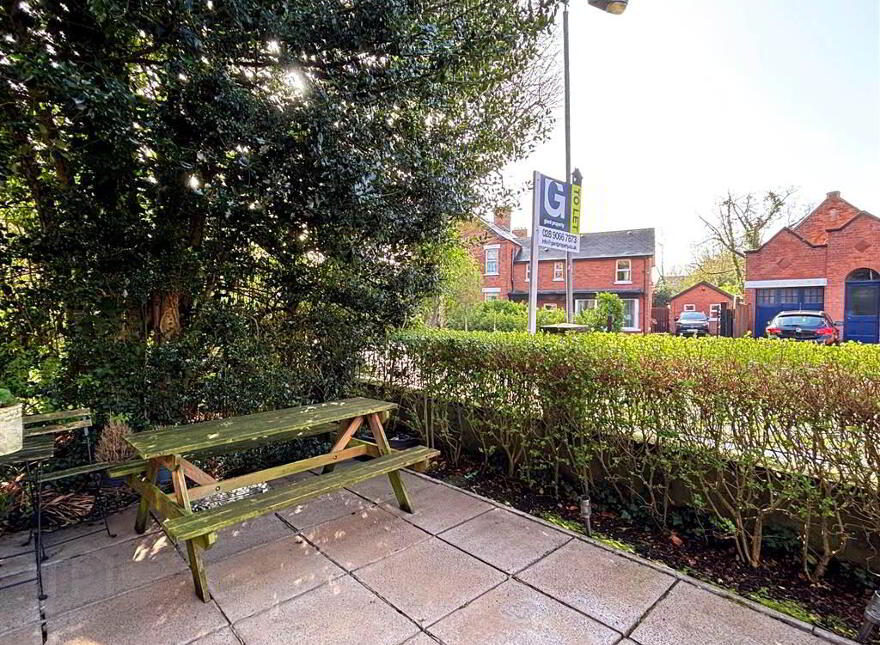 6 Rosetta Park, Belfast, BT6 0DJ