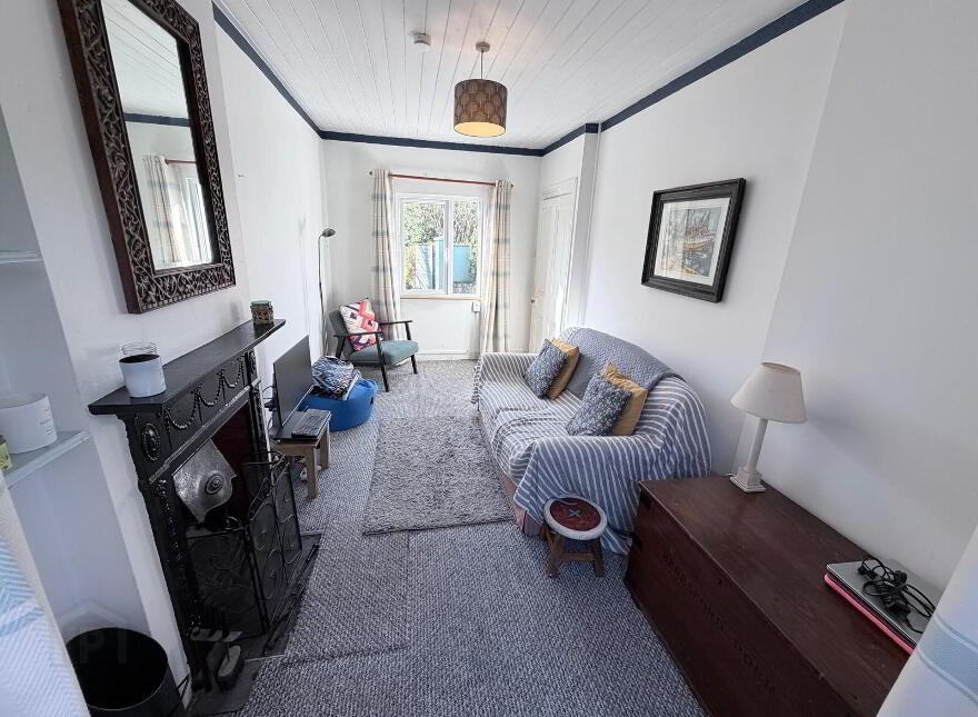 2 Sunnyside, Barrington's Avenue, Ballintemple, T12V1F8