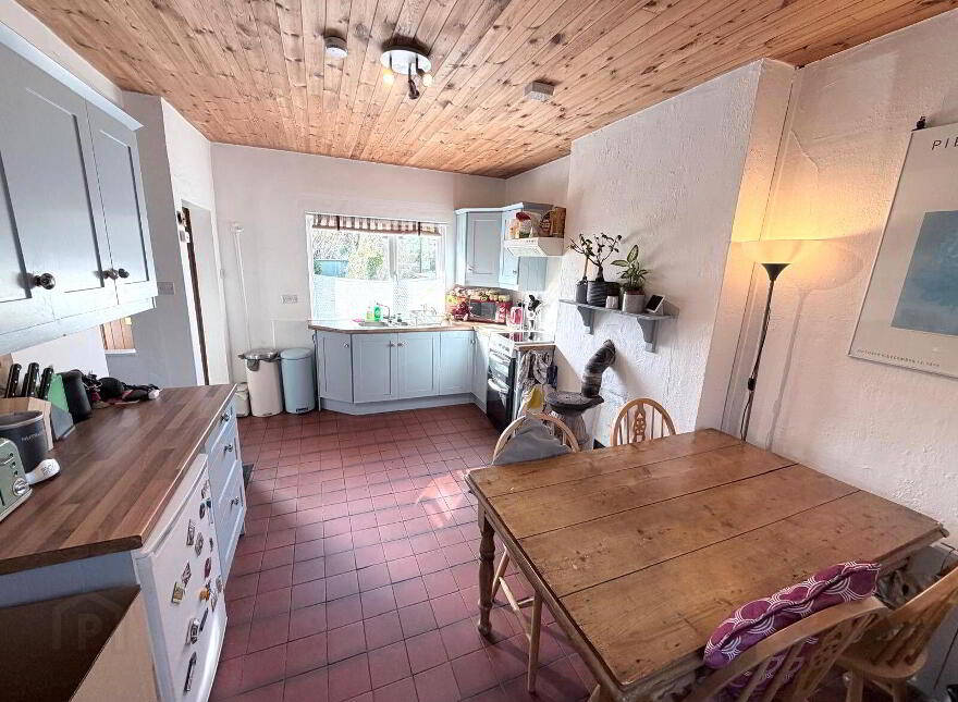2 Sunnyside, Barrington's Avenue, Ballintemple, T12V1F8