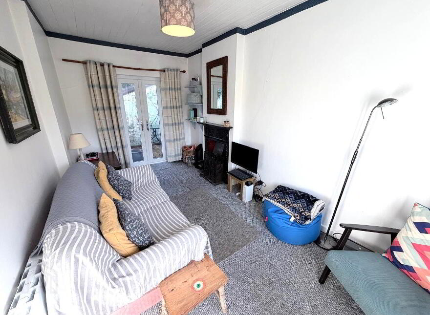 2 Sunnyside, Barrington's Avenue, Ballintemple, T12V1F8