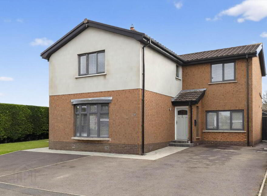 2 Magheralave Grange, Lisburn, BT28 3BZ