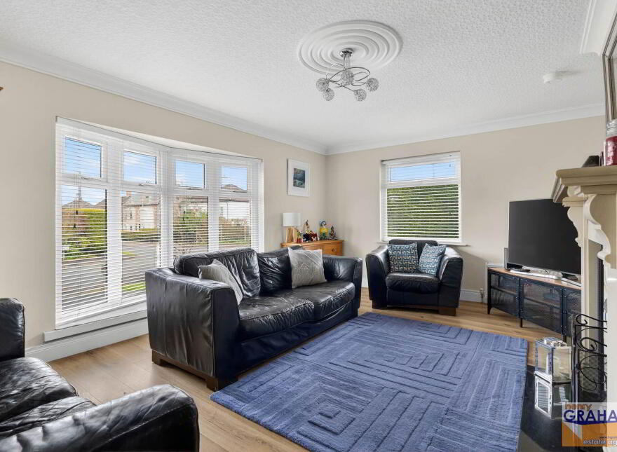 2 Magheralave Grange, Lisburn, BT28 3BZ