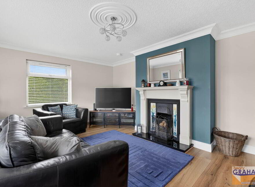 2 Magheralave Grange, Lisburn, BT28 3BZ