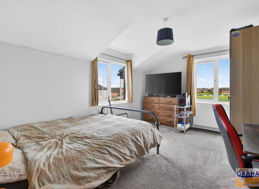 2 Magheralave Grange, Lisburn, BT28 3BZ