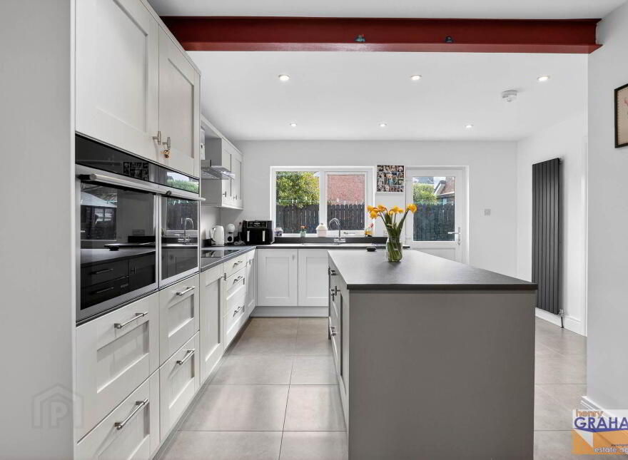 2 Magheralave Grange, Lisburn, BT28 3BZ