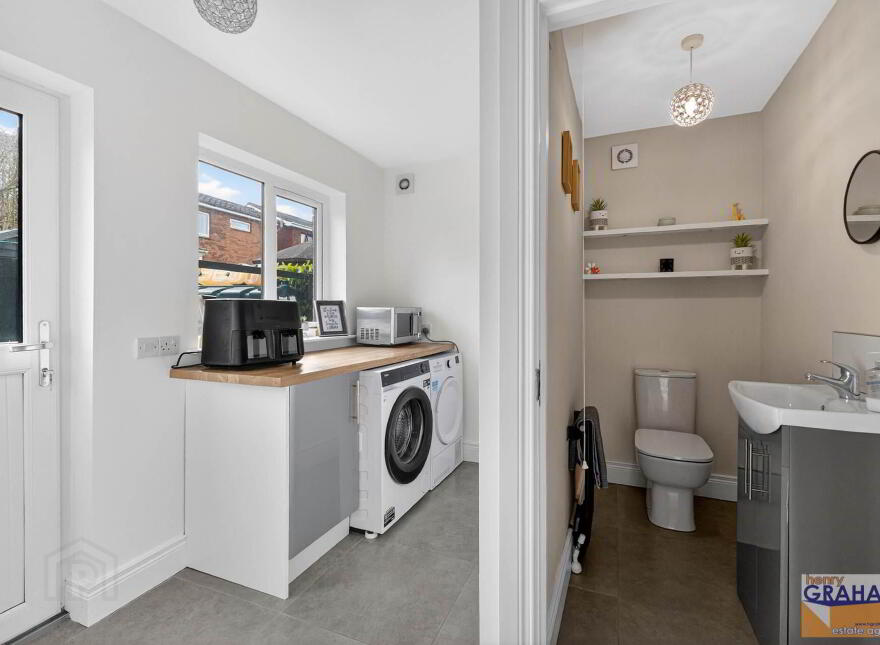 2 Magheralave Grange, Lisburn, BT28 3BZ