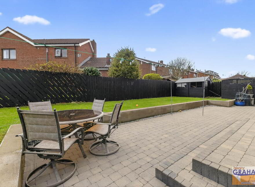 2 Magheralave Grange, Lisburn, BT28 3BZ