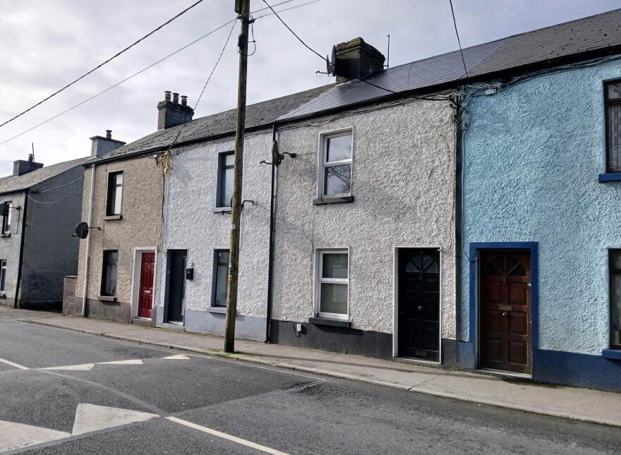 8 St. Kieran`s Tce, Coosan Road, Athlone, N37V046