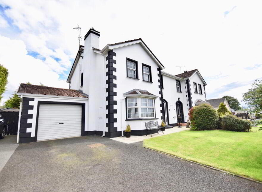 17 Wellbourne Crescent, Coagh, Cookstown, BT80 0EY photo