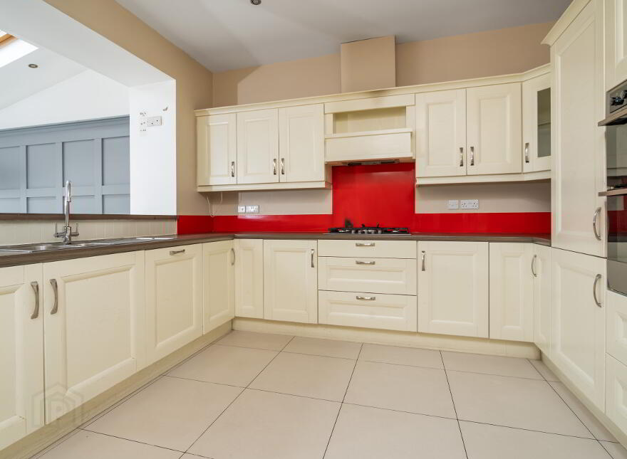 6 Castle Avenue, Buncrana, F93P3C6