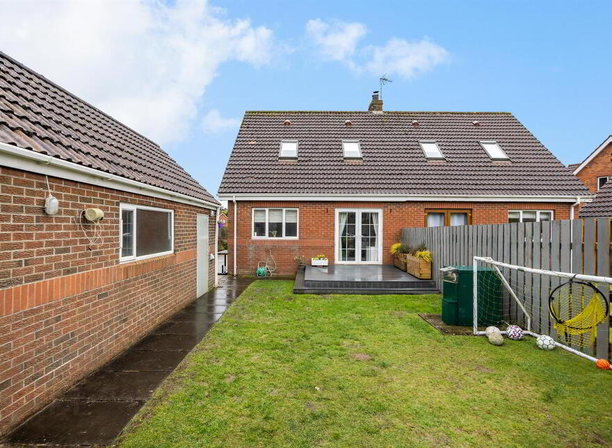 7 Ashburn, Ballynahinch, BT24 8DQ