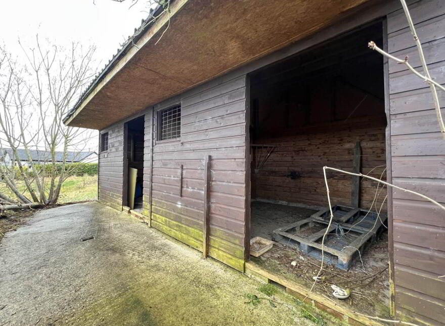 Red City, Fethard, E91PP86