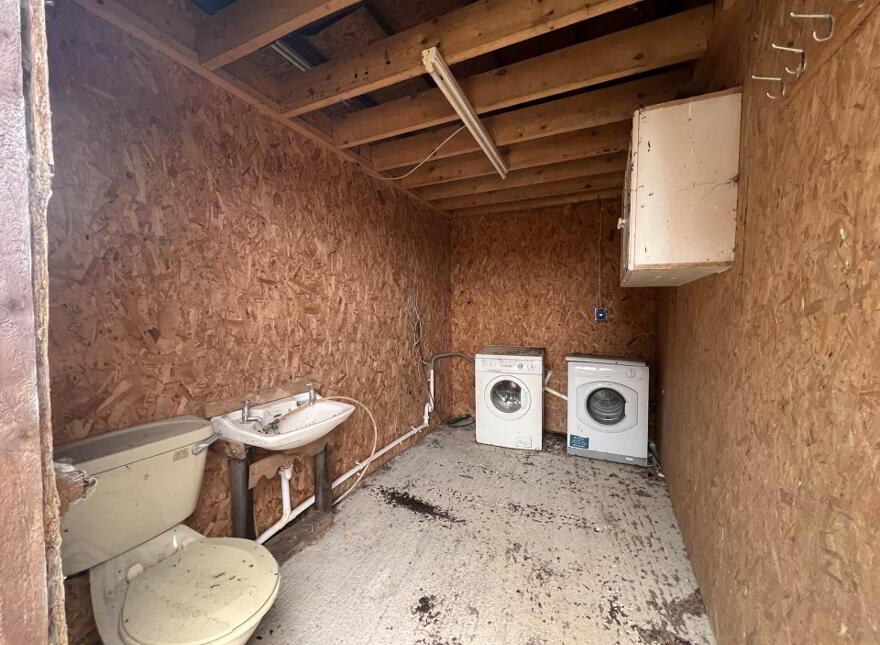 Red City, Fethard, E91PP86